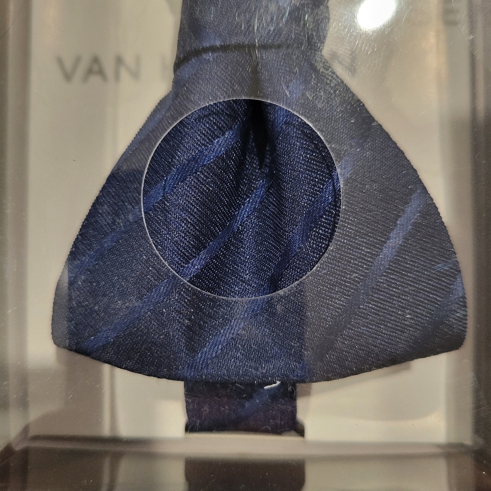 Van Heusen Adjustable Blue Striped Bow Tie New - Picture 3 of 5